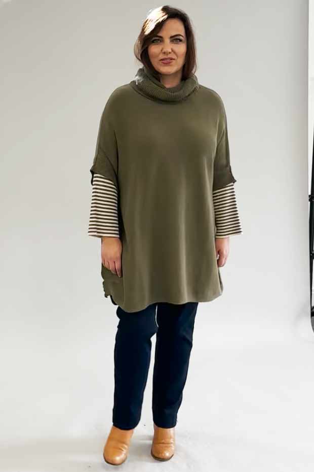 Orientique oversized poncho - khaki/white