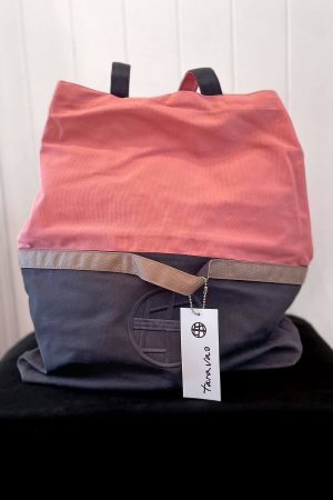 This is a photo of a Tara Vao large folding bag in pink from Bakou London