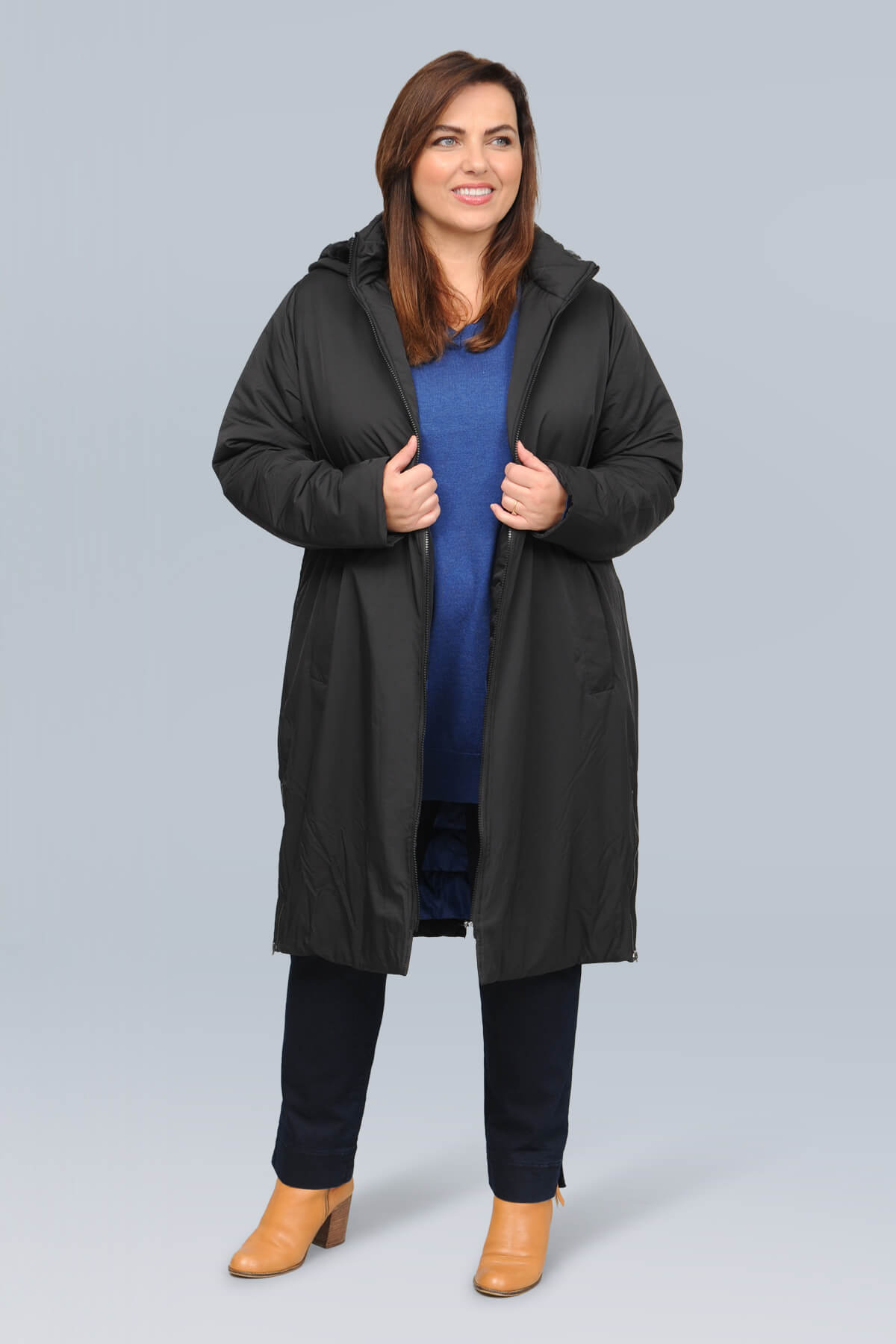 Ciso long padded coat - black with blue lining