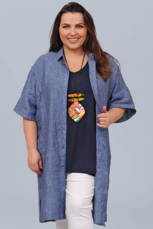 The model in this photo is wearing a fabulous linen shirt dress from Doris Streich available in plus sizes from Bakou
