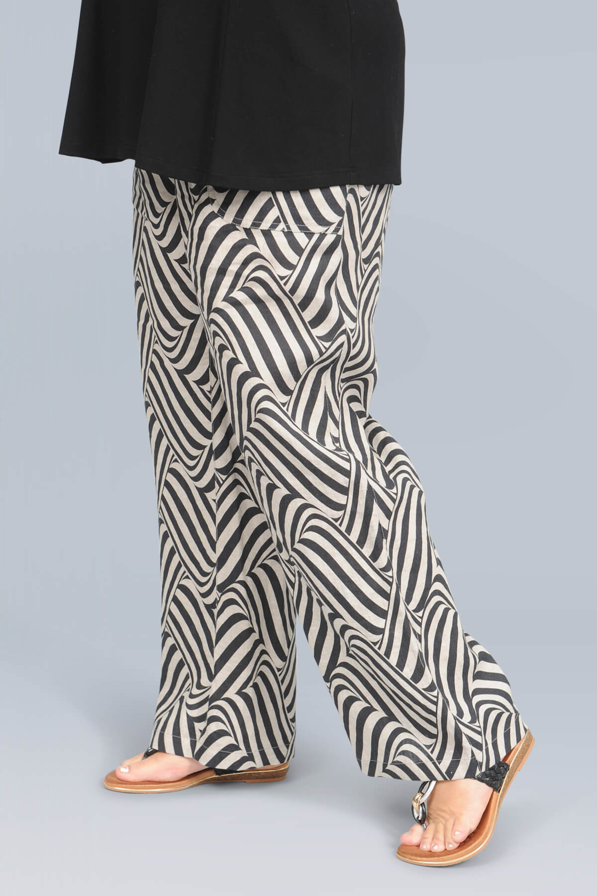 Mona Lisa patterned linen trousers - sand/black