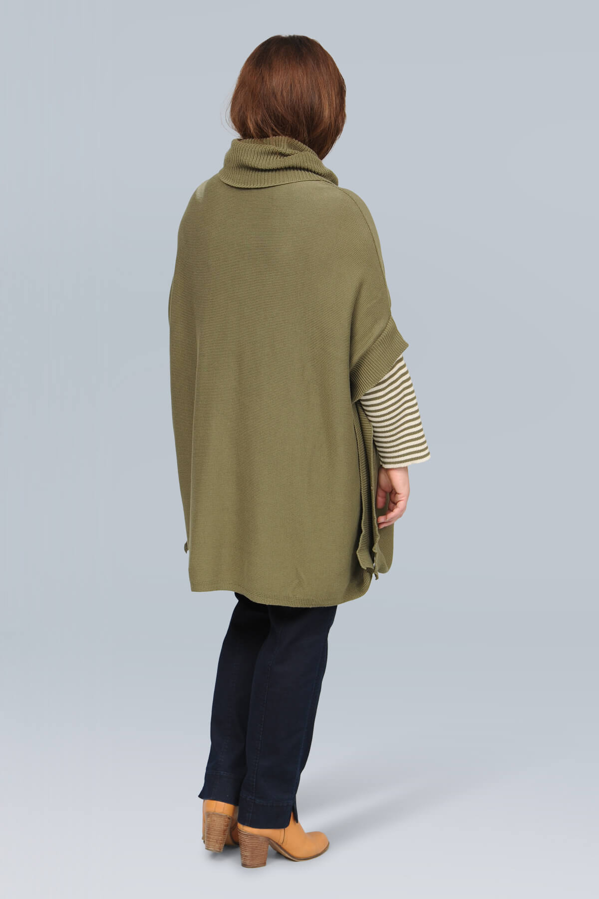 Orientique oversized poncho - khaki/white