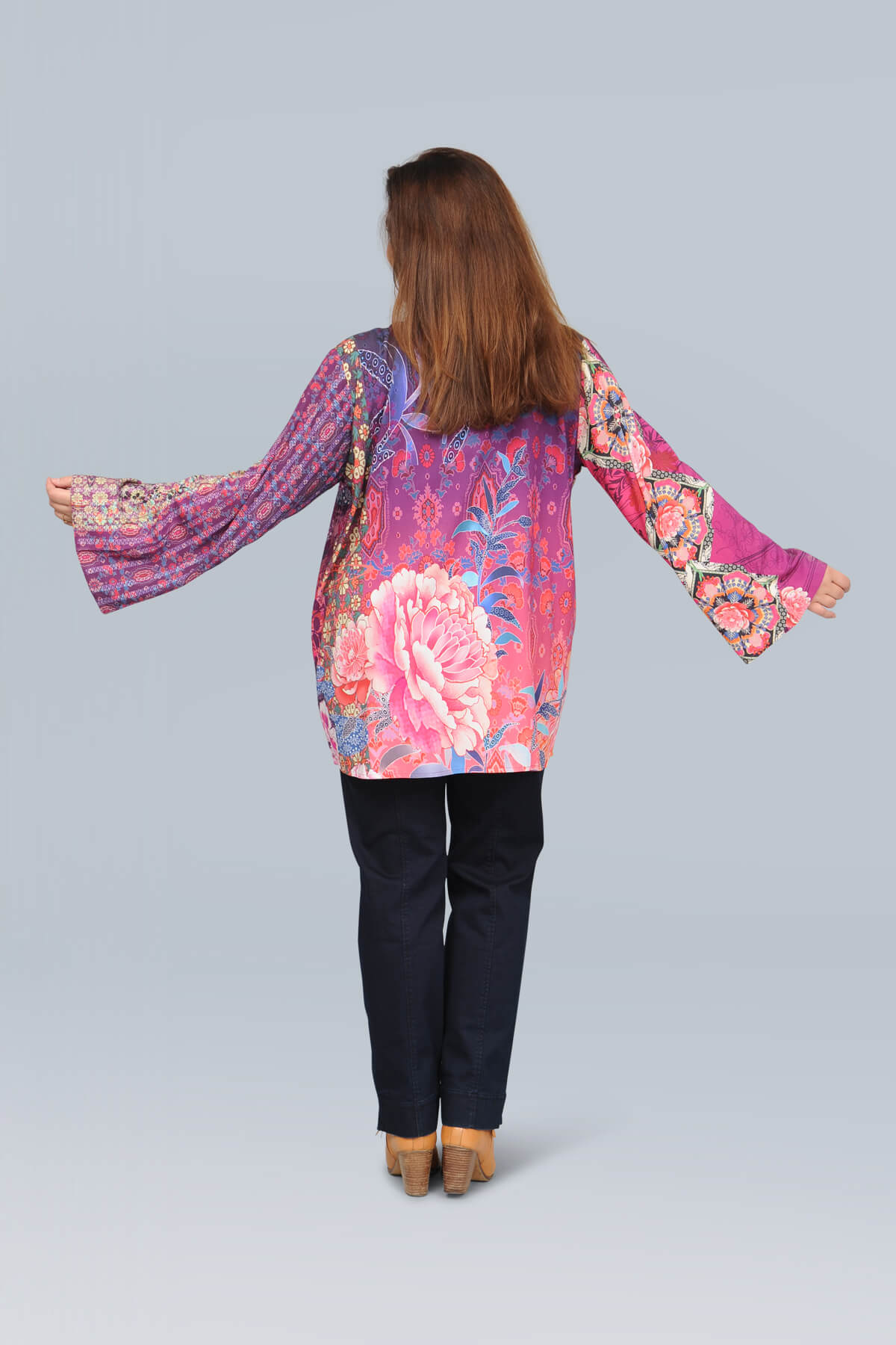 Orientique digital short kimono - pinks