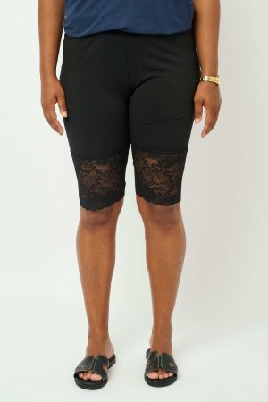 The model in this photo is wearing bamboo lacy anti chubb rub shorts made for plus size ladies and available from Bakou