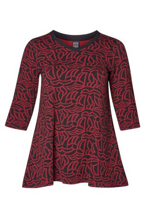 This is an image of a funky Pont Neuf Melina tunic in plus sizes at Bakou