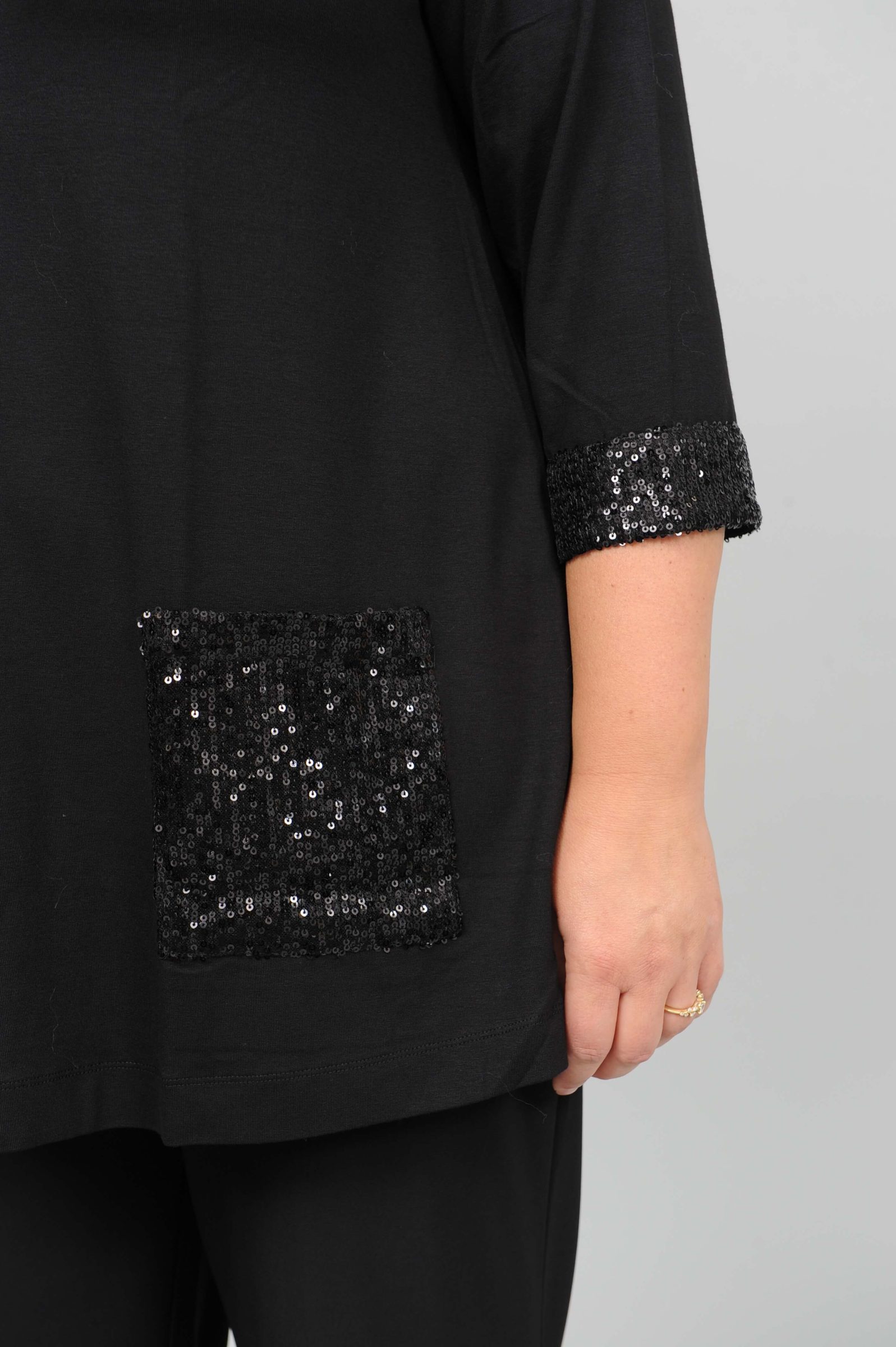 See You sequin top - black