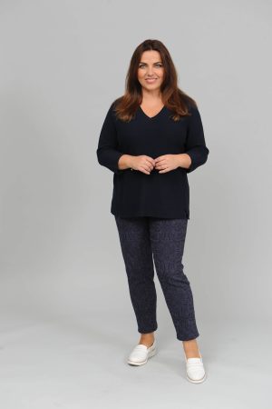 The model in this photo is wearing a gorgeous cotton 3/4 sleeve 100% natural cotton v neck jumper in plus sizes at Bakou