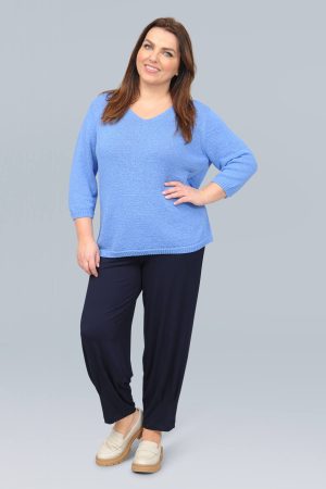 The model in this photo is wearing a lightweight Spring v neck Via Appia jumper for stylish plus size ladies at Bakou London