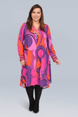 The model in this photo is wearing a striking and colourful A line dress from Via Appia Due at Bakou for plus sized ladies