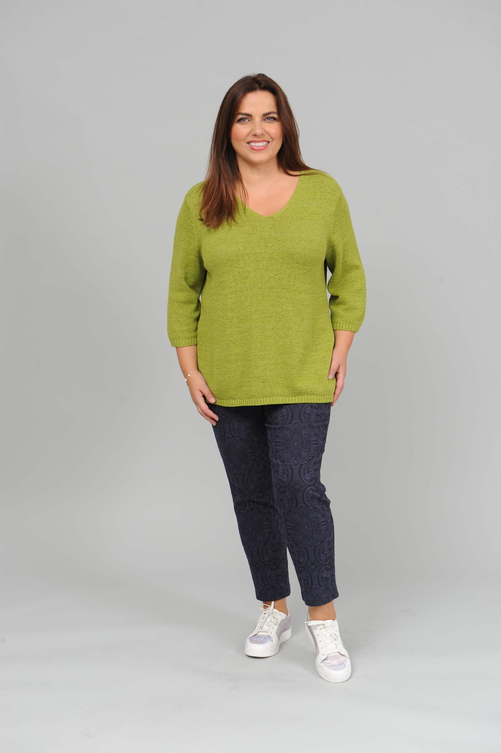 Via Appia v neck jumper - lime