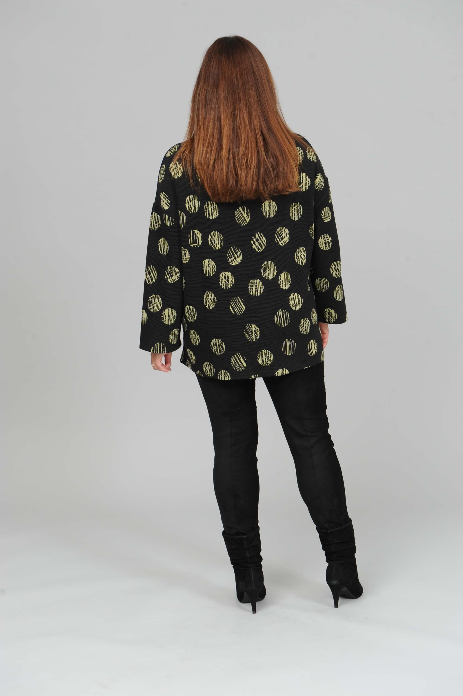 Yoek funnel neck rib top - black/lime circles